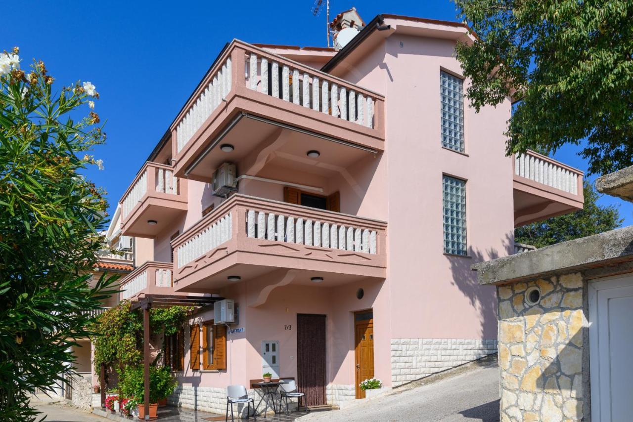 Apartments By The Sea Duga Luka - Prtlog, Labin - 2335 Kültér fotó